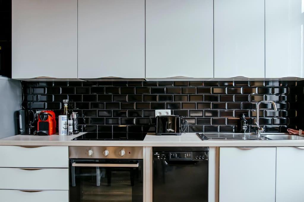Le Retro Chic - Grand Duplex Pour 6 Dans Le Centre Appartement Luik Buitenkant foto